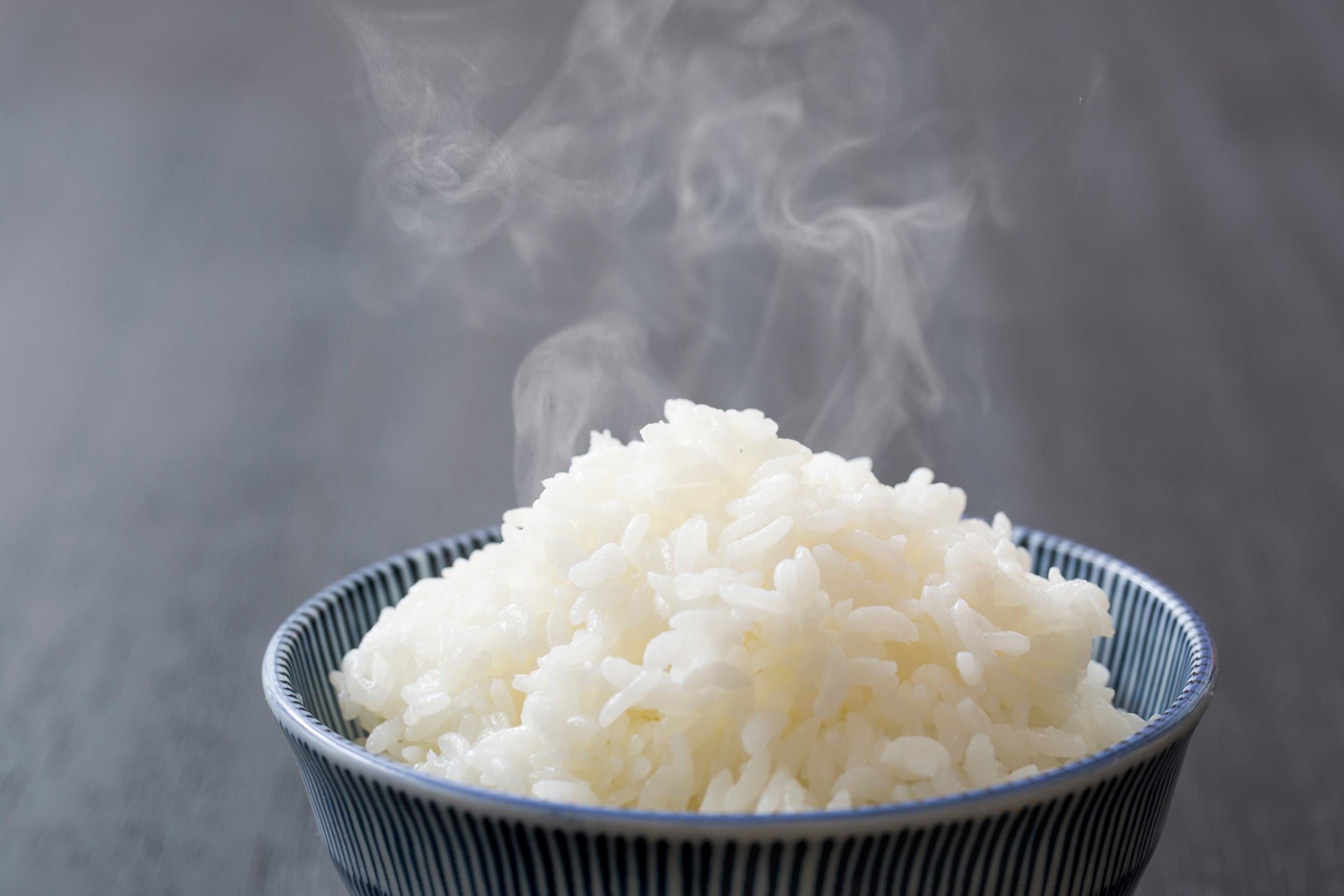 華シャリ｜真空保存でいつでも精米仕立てのお米が食べれる通販サイト